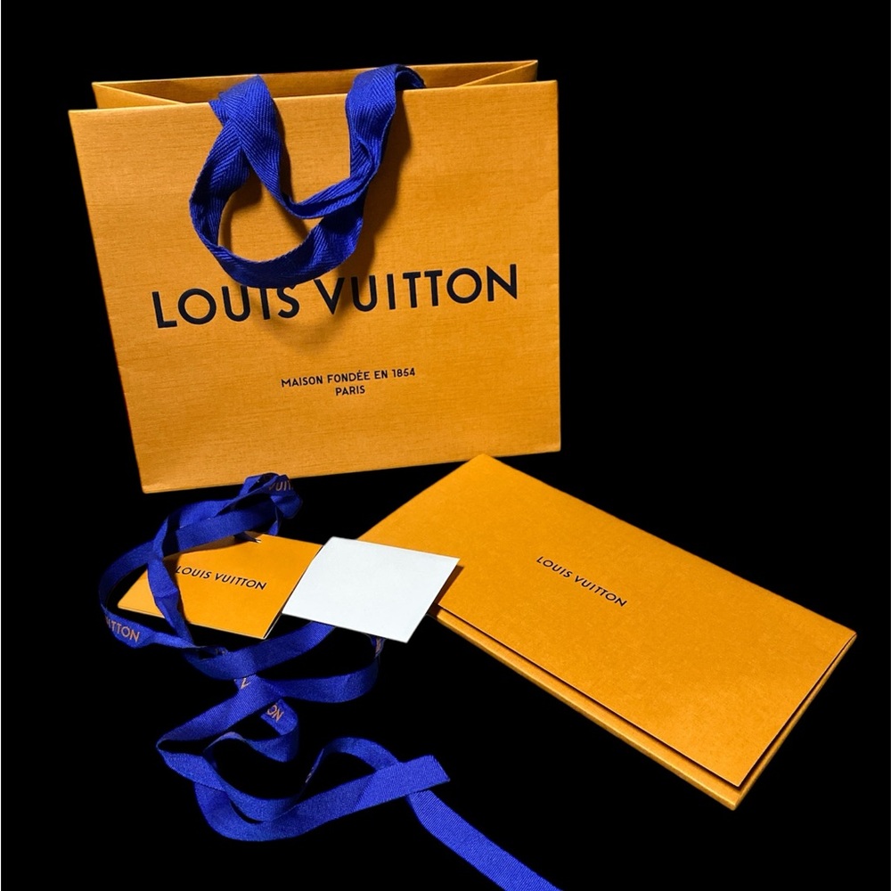 Louis Vuitton Authentic Gift Set with Blue Ribbon